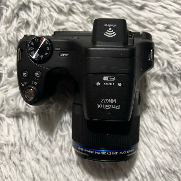 Minolta Camera - Picture 2 of 14